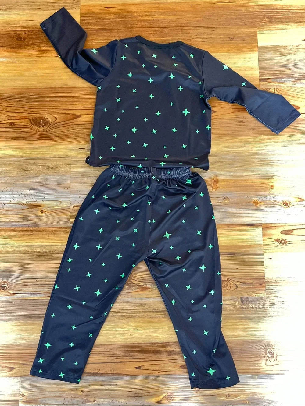 Skeleton Costume Set NIP Kids Glow In Dark on front and back 100% Polyester 3-4T